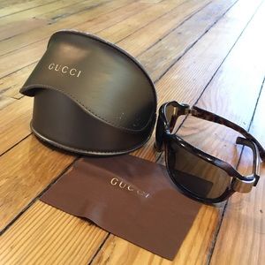Authentic Gucci brown sunglasses in box with gold